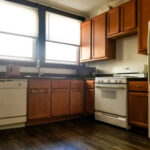 Rented! $1,300/mo Edgewater condo with FREE HEAT by the Lake, Red Line! Vintage with modern conveniences! Dishwasher, AC, laundry, more!